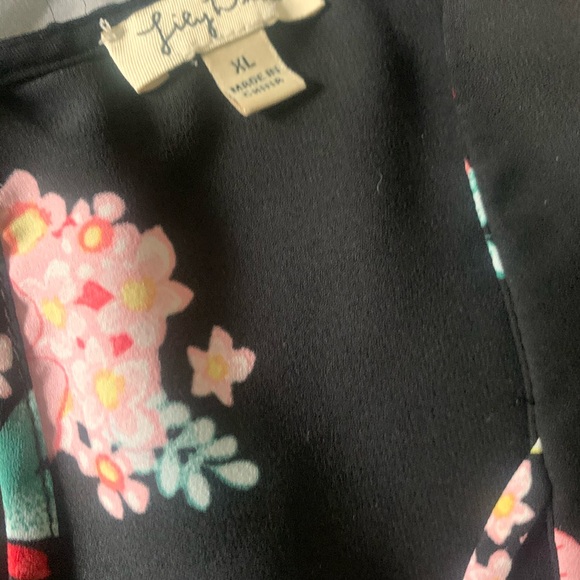 Blouse - Picture 4 of 4